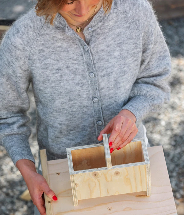 Dehner Natura Futterhaus Rofan, Geflammt, Inkl. Ständer, Ca. B84,3/H129,7/T84,3 Cm 10 Dehner Natura Futterhaus Rofan, Geflammt, Inkl. Ständer, Ca. B84,3/H129,7/T84,3 Cm – Bild 10