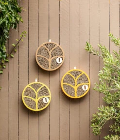 Dehner Natura Insektenhotel Dover, Ca. Ø29/T8 Cm -Heimtier Verkauf 6846661 6846679 6846687 WE MO 001 DehnerNaturaInsektenhotelDoverBraunOrangeGelb